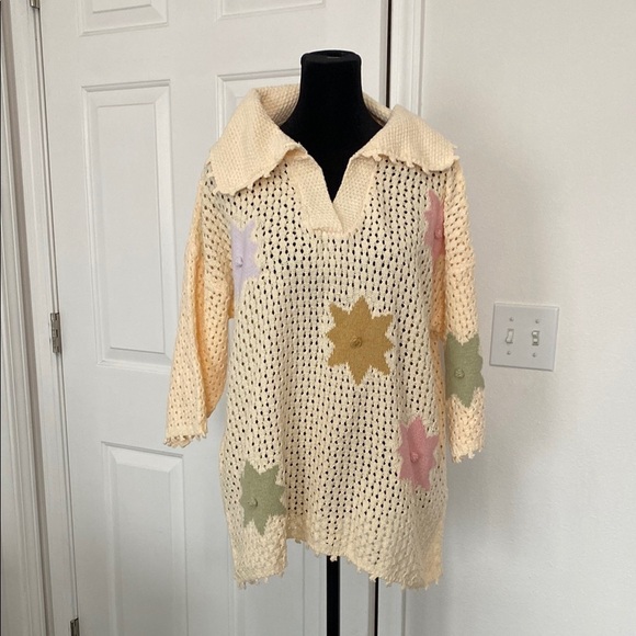 SO Me Crochet Cream Sweater with Multicolored Star Design. - Picture 1 of 12